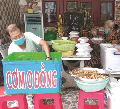 “Cơm 0 đồng" di động, trao yêu thương cho người nghèo
