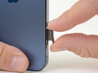 iPhone 14 sẽ không có khe SIM?