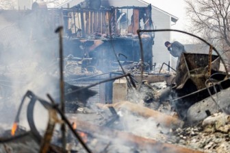 Mỹ: Cháy lớn phá hủy gần 1.000 ngôi nhà ở Colorado, ba người mất tích