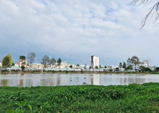 Nỗ lực phục hồi công nghiệp - xây dựng