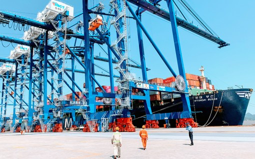 Giữ đà tăng trưởng vận tải hàng hóa qua cảng biển