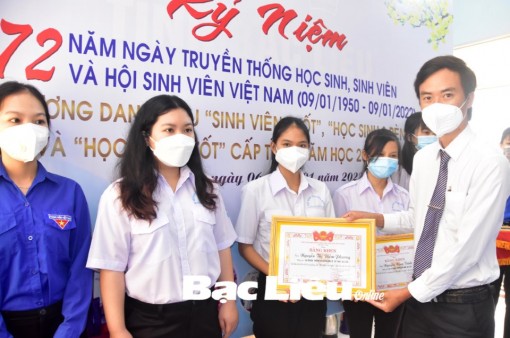 Bạc Liêu: Kỷ niệm 72 năm Ngày truyền thống học sinh - sinh viên và Hội Sinh viên Việt Nam