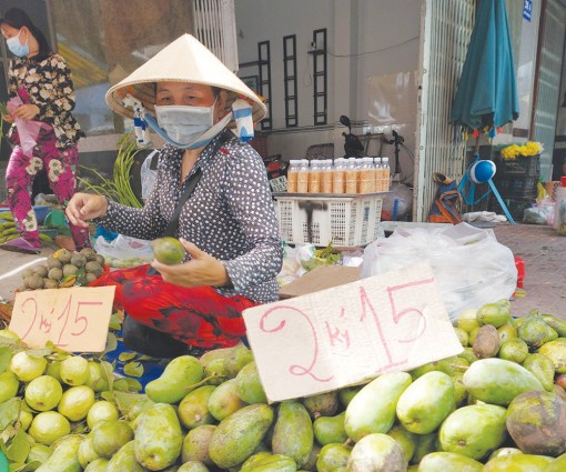 Trái cây rớt giá - bài toán cần tháo gỡ