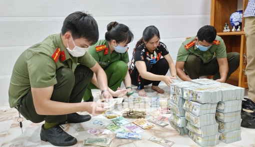 Công an An Giang bắt quả tang vụ mua bán vàng nhập lậu, tạm giữ  lượng vàng "khủng" và hàng chục tỷ đồng
