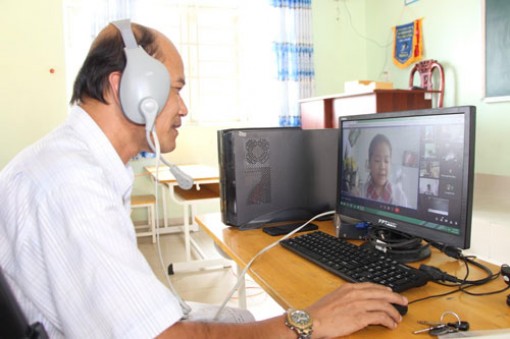Long An: Nỗ lực dạy học trực tuyến cho học sinh tiểu học