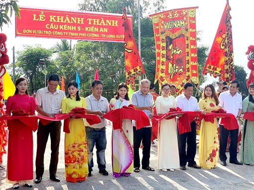 Chợ Mới xây dựng Đảng và vận động quần chúng trong tình hình mới