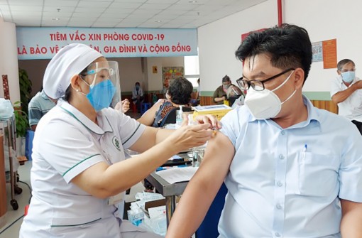 Đối tượng nào được tiêm vaccine phòng COVID-19 liều bổ sung và liều nhắc lại