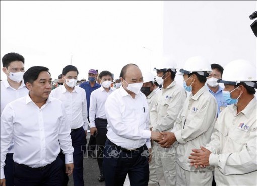 Chủ tịch nước phát lệnh thông xe tuyến chính cao tốc Trung Lương - Mỹ Thuận