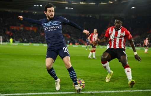 Ngoại hạng Anh: Man City thoát thua trước Southampton