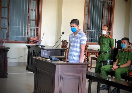 Cần Thơ: Thợ sơn lãnh 23 năm tù vì đâm chủ nhà để cướp tài sản