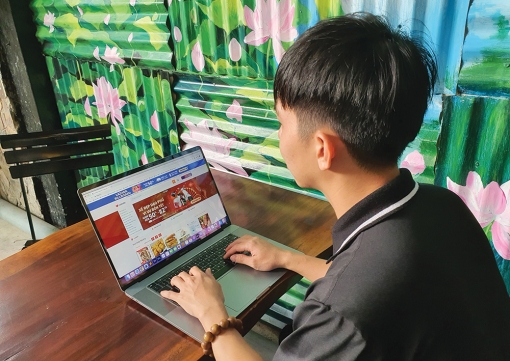Mua sắm online dịp Tết
