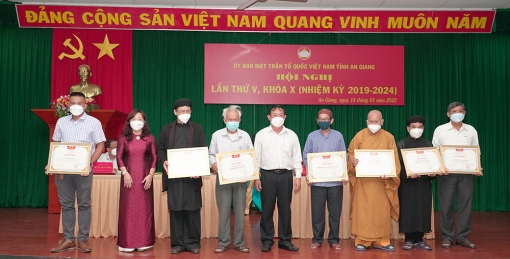 Phát huy cầu nối giữa Đảng, chính quyền với nhân dân