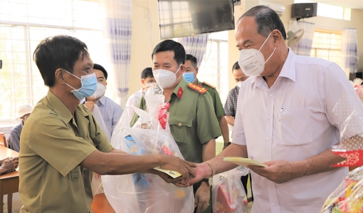 Xuân vui tươi, an lành, hạnh phúc