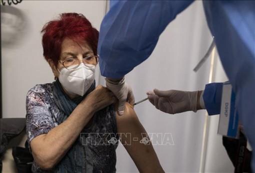 Áo ban hành luật bắt buộc tiêm vaccine COVID-19
