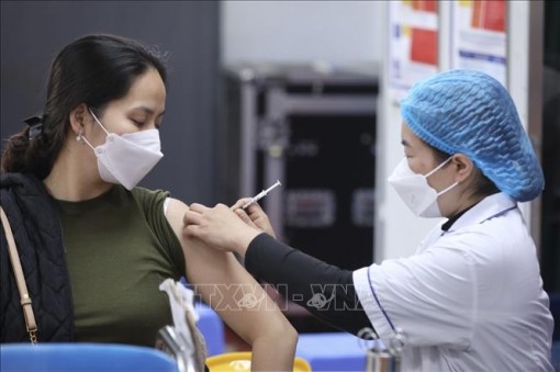 Bộ Y tế đề nghị các địa phương hoàn thành tiêm vaccine Abdala trong tháng 2-2022