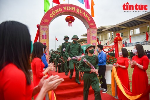 Cả nước tổ chức giao nhận quân từ ngày 16 đến 20-2