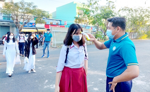 An Giang: Học sinh từ lớp 7 đến 12 đi học trực tiếp trở lại
