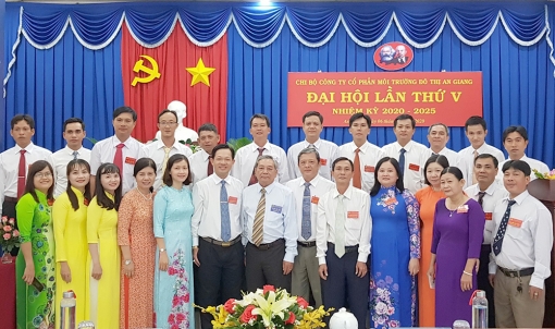 Công ty Cổ phần Môi trường đô thị An Giang nêu cao tinh thần phục vụ nhân dân