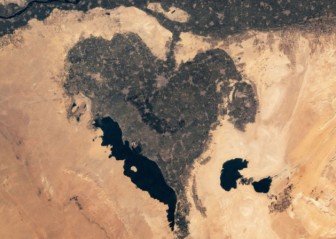 Phát hiện ốc đảo hình trái tim kỳ lạ ở Ai Cập