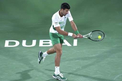 Djokovic giành chiến thắng đầu tiên trong năm 2022