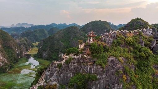 Khám phá Hang Múa, nơi mệnh danh "tiên cảnh" Ninh Bình