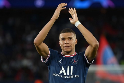 MU thảo luận Nkunku, Liverpool từ bỏ Mbappe