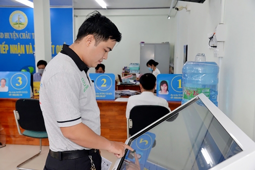 Châu Thành đẩy mạnh cải cách hành chính