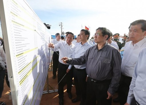 Đẩy nhanh tiến độ xây dựng các dự án trọng điểm ngành giao thông