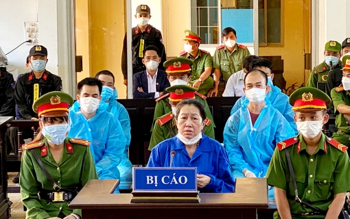 “Bà trùm” buôn lậu nhận bản án đầu tiên