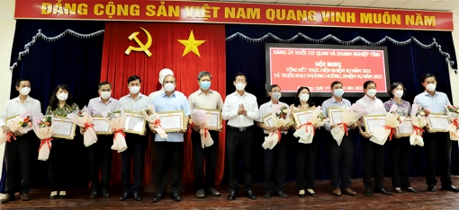 Quyết tâm, nỗ lực thực hiện “mục tiêu kép”
