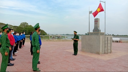 “Đồn là nhà, biên giới là quê hương…”