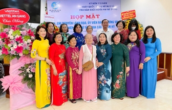 Hội Liên hiệp Phụ nữ tỉnh An Giang họp mặt các cô, chị nguyên lãnh đạo qua các nhiệm kỳ