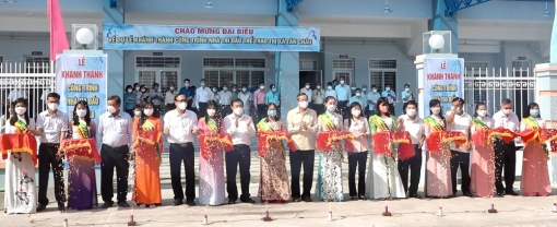 UBND TX. Tân Châu khởi công công trình bê- tông đường lộ cũ Long An - Châu Phong