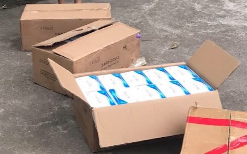 Phát hiện và thu giữ hàng nghìn kit test nhập lậu