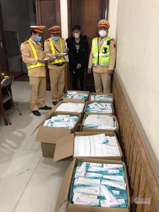 Bắc Kạn thu giữ hàng nghìn bộ kit test nhanh COVID-19 nhập lậu