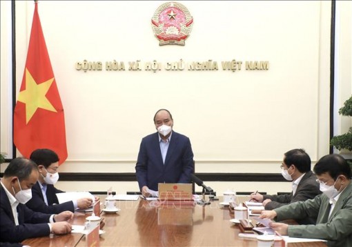 Chủ tịch nước: Ưu tiên cao nhất cho công tác bảo hộ công dân Việt Nam tại Ukraine