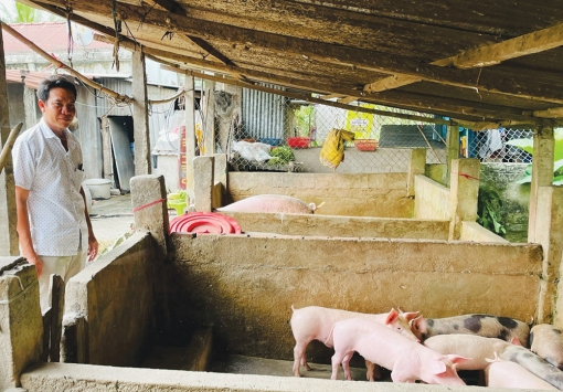 Tấm gương đảng viên Chau Riênl