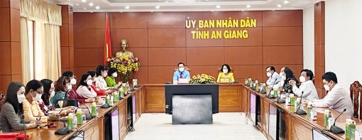 Thủ tướng Chính phủ Phạm Minh Chính gặp mặt Hiệp hội Nữ doanh nhân Việt Nam