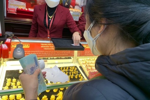 Giá vàng hôm nay 9-3: Trong nước gãy nhịp, thế giới lên đỉnh lịch sử mới