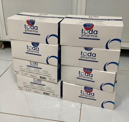 Phát hiện nhiều cửa hàng thuốc kinh doanh kit test COVID-19 không rõ nguồn gốc