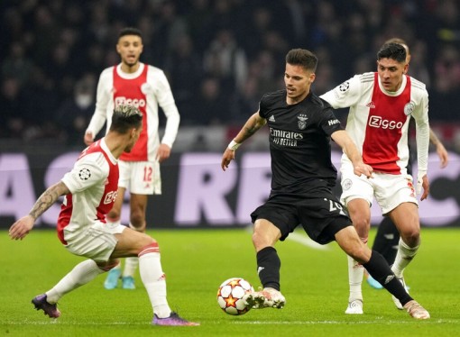 Đánh bại Ajax, Benfica tiến vào tứ kết Champions League