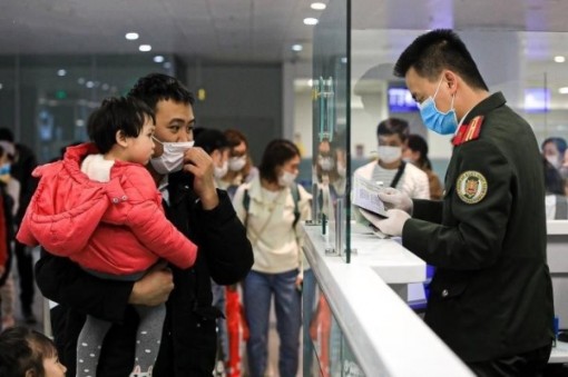 Thêm 2 chuyến bay đưa công dân Việt Nam từ Ukraine về nước