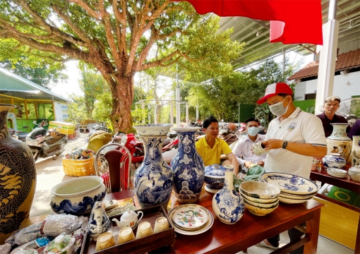 Sân chơi của những người mê cổ vật