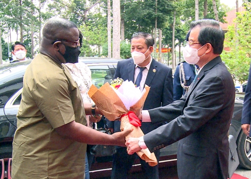 Tổng thống nước Cộng hòa Sierra Leone làm việc tại An Giang