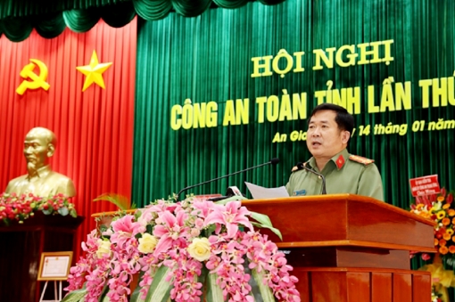 Đại tá Đinh Văn Nơi tiếp tục điều hành Công an An Giang