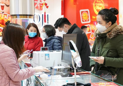 Giá vàng hôm nay 21-3: Tranh thủ gom hàng, chờ vàng tăng giá
