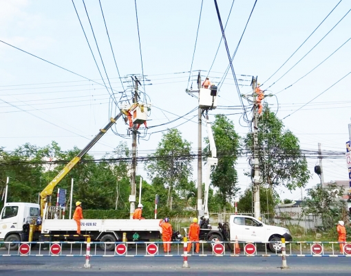 “Ngành điện lực An Giang luôn sẵn sàng phục vụ nhân dân”