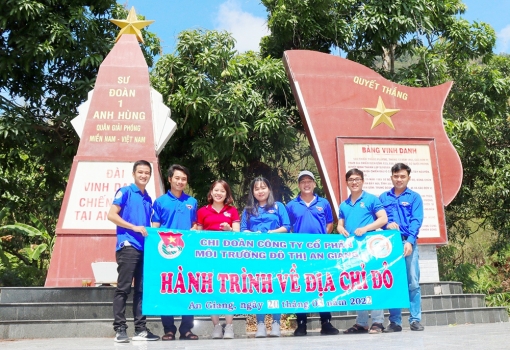 Tuổi trẻ Công ty Cổ phần Môi trường đô thị An Giang tự hào tìm về địa chỉ đỏ Ô Tà Sóc
