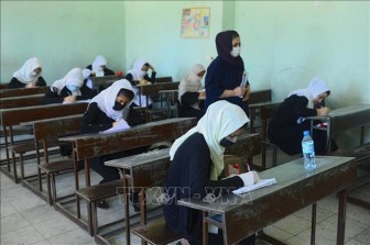Hàng chục nghìn nữ sinh tại Afghanistan quay trở lại trường học