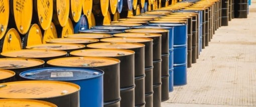 Giá xăng dầu hôm nay 26-3: Dầu tăng vượt ngưỡng 120 USD/thùng